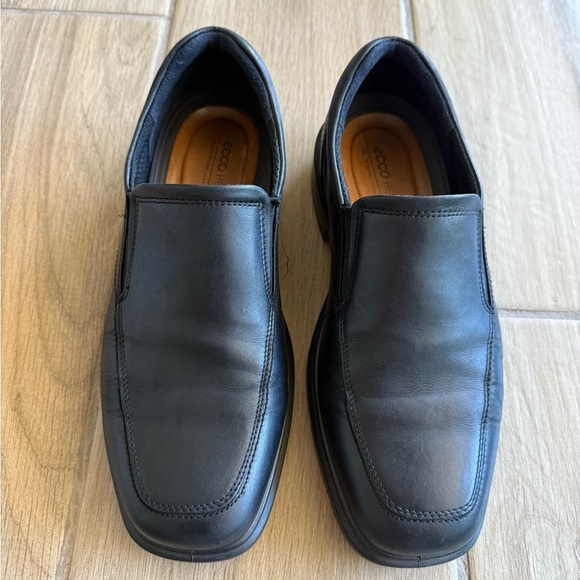 ECCO Helsinki 2.0 Slip On Shoes - Picture 1 of 11